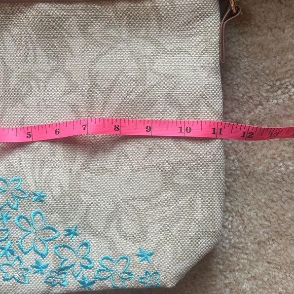 Woman Within Tote and Purse Set - Picture 6 of 9